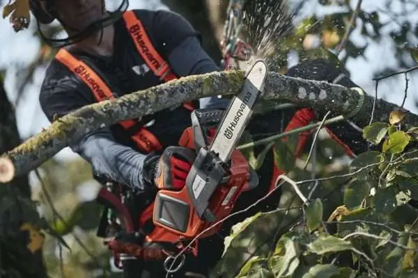 Husqvarna Chainsaw T535i XP