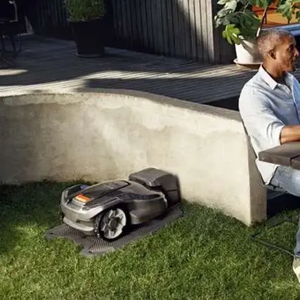 series 100 husqvarna robots