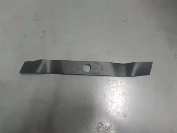 Genuine Victa bar blade 20" CA09567A