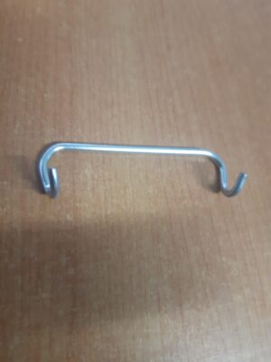 Genuine Victa front axle clip CH84899B