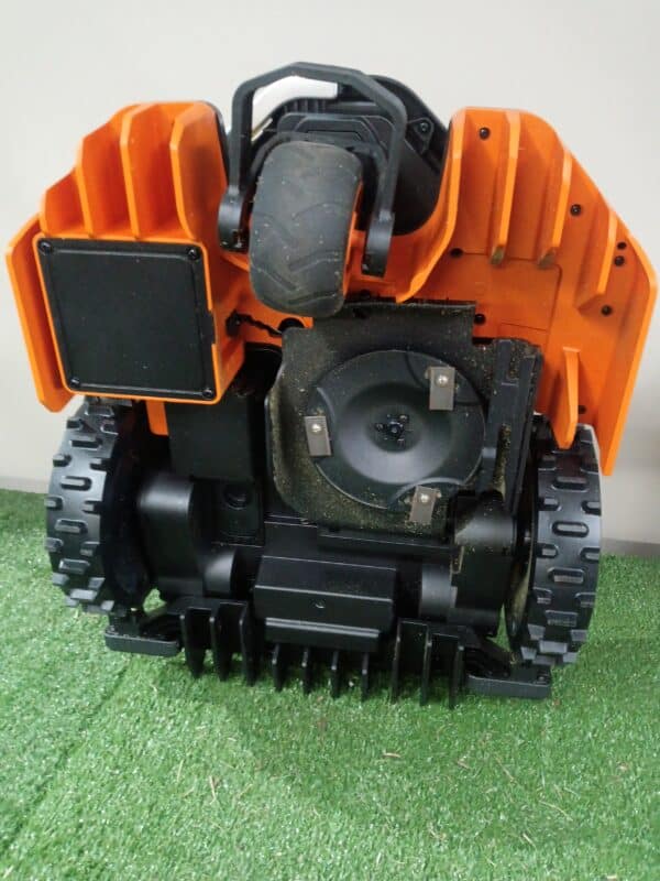Worx Landroid Vision M600 - WR206E Refurbished #343 (Used for <2 Hours) - Image 4
