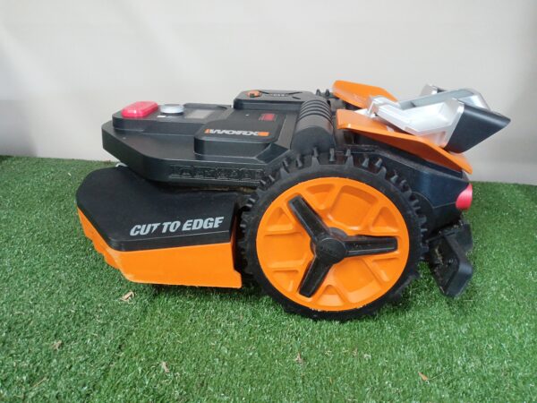 Worx Landroid Vision L1300 - WR213E Refurbished #383 (Used for <70 Hours) - Image 5