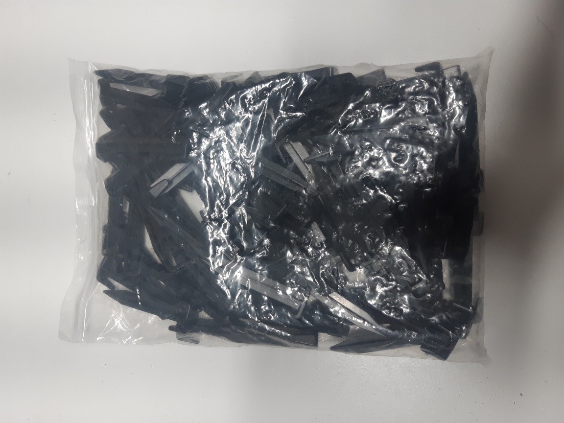 MoeBot reinforced pegs (bag of 100)